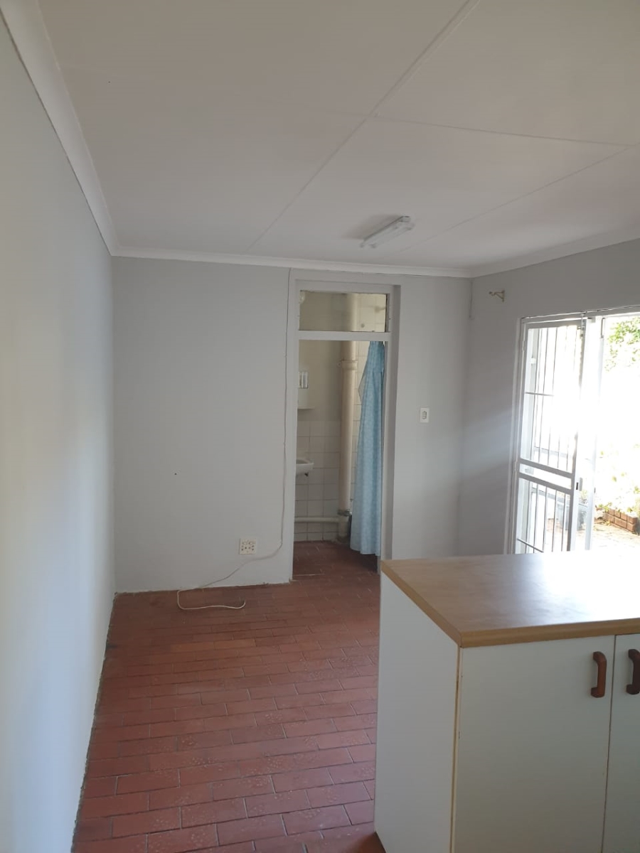 To Let 1 Bedroom Property for Rent in Kensington Gauteng