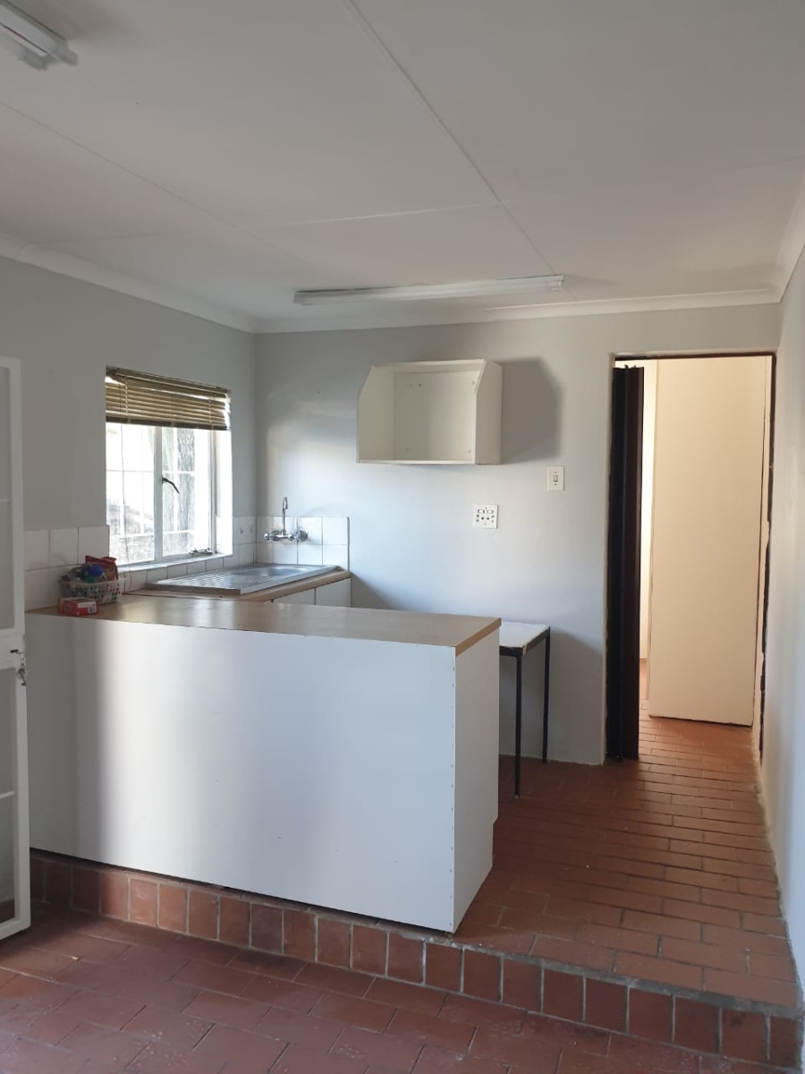 To Let 1 Bedroom Property for Rent in Kensington Gauteng