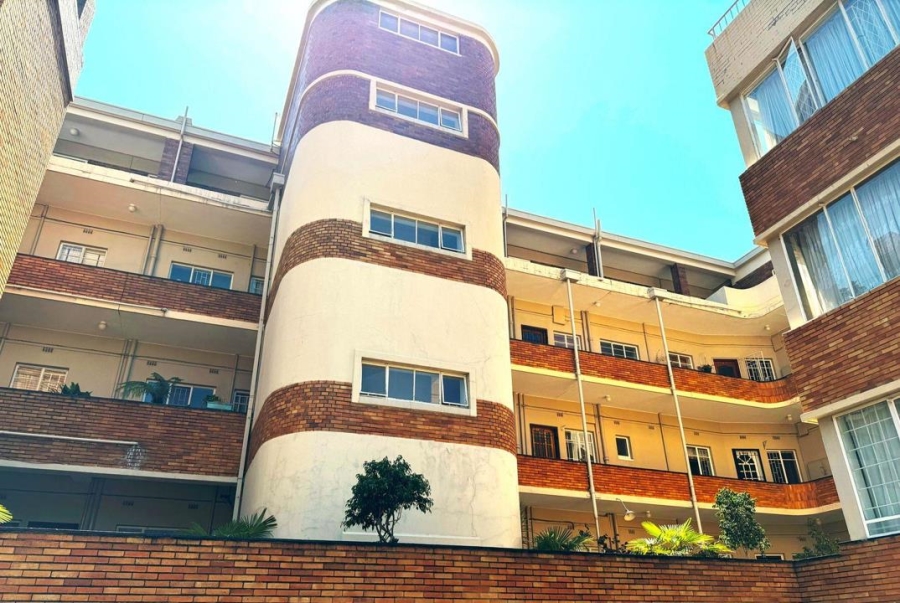 1 Bedroom Property for Sale in Cyrildene Gauteng