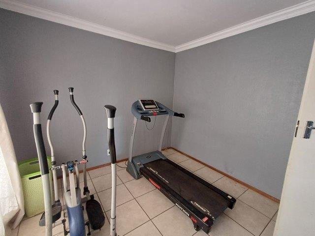 4 Bedroom Property for Sale in Wierda Park Gauteng