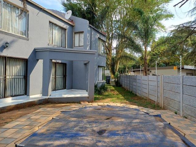 4 Bedroom Property for Sale in Wierda Park Gauteng