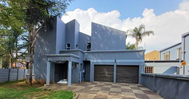 4 Bedroom Property for Sale in Wierda Park Gauteng