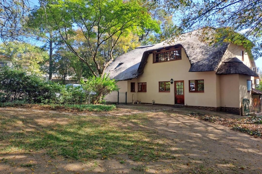 6 Bedroom Property for Sale in Sandown Gauteng