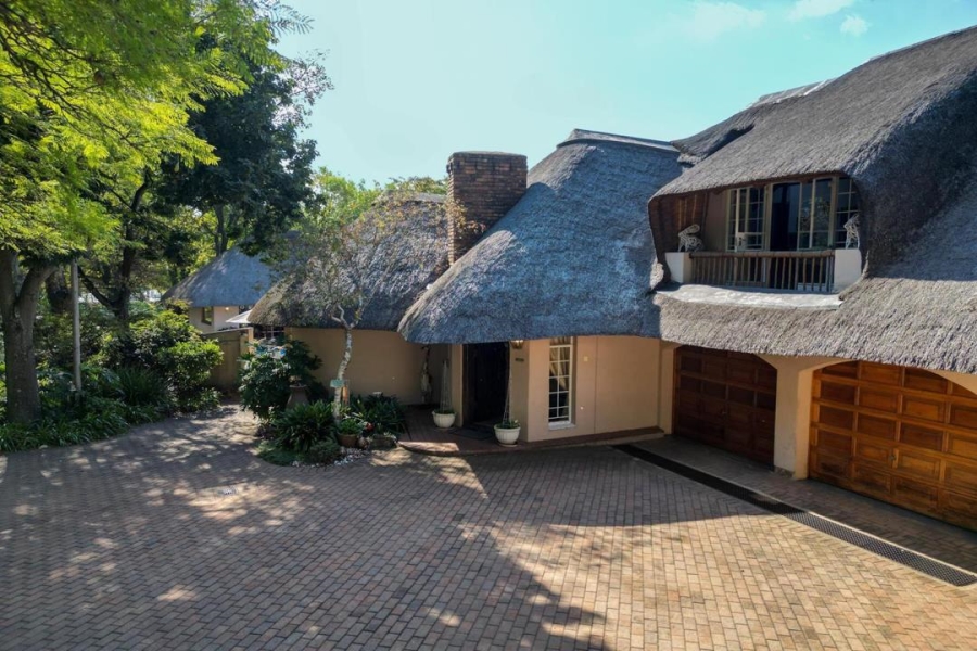 6 Bedroom Property for Sale in Sandown Gauteng