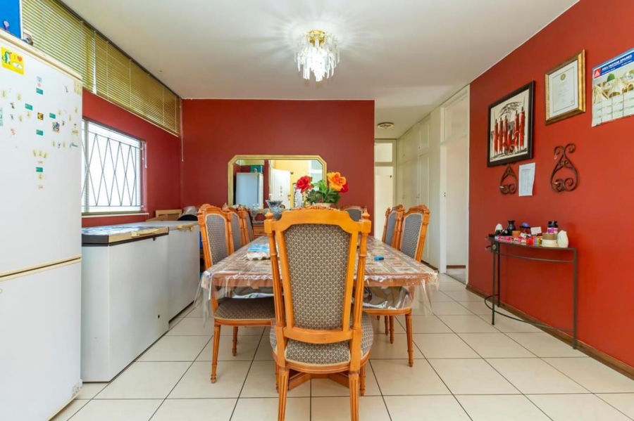 2 Bedroom Property for Sale in Benmore Gardens Gauteng