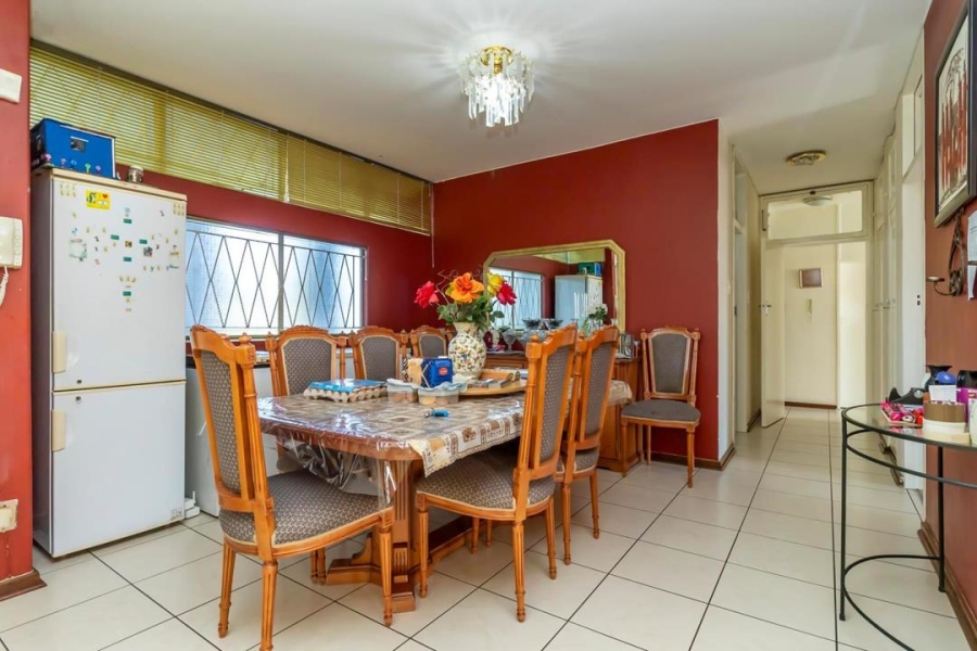 2 Bedroom Property for Sale in Benmore Gardens Gauteng