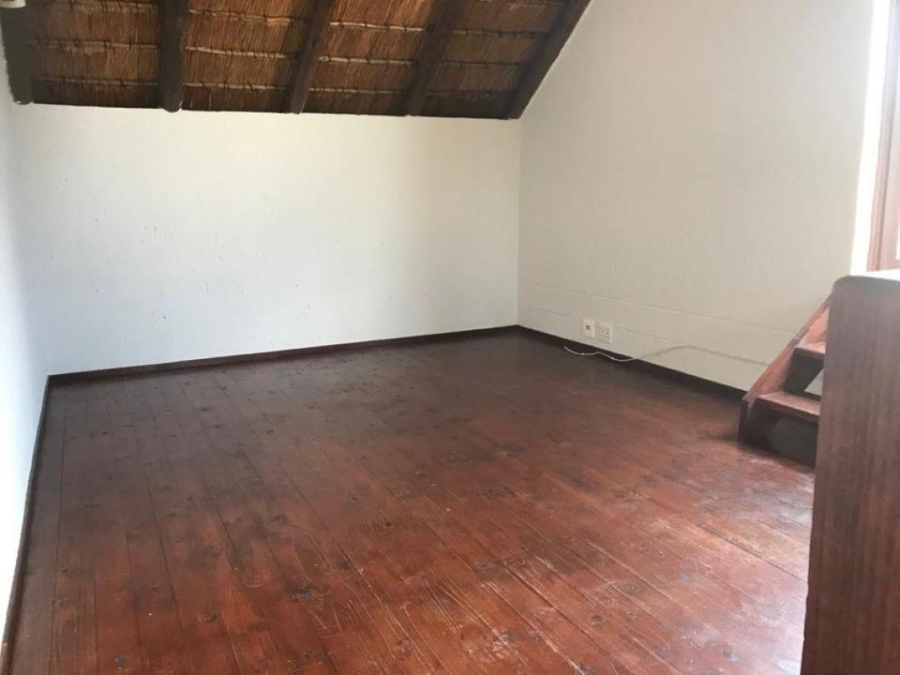 2 Bedroom Property for Sale in Sunninghill Gauteng