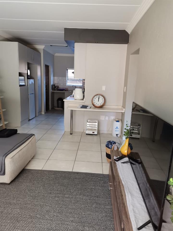 2 Bedroom Property for Sale in Klipfontein Gauteng