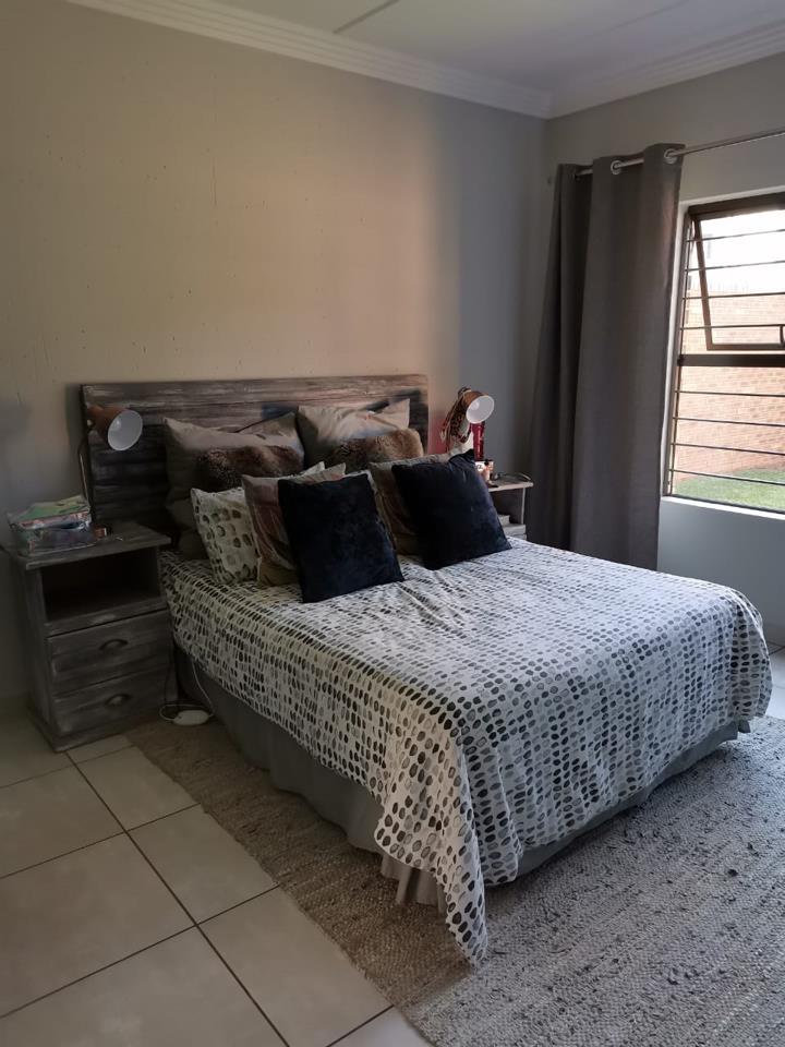 2 Bedroom Property for Sale in Klipfontein Gauteng