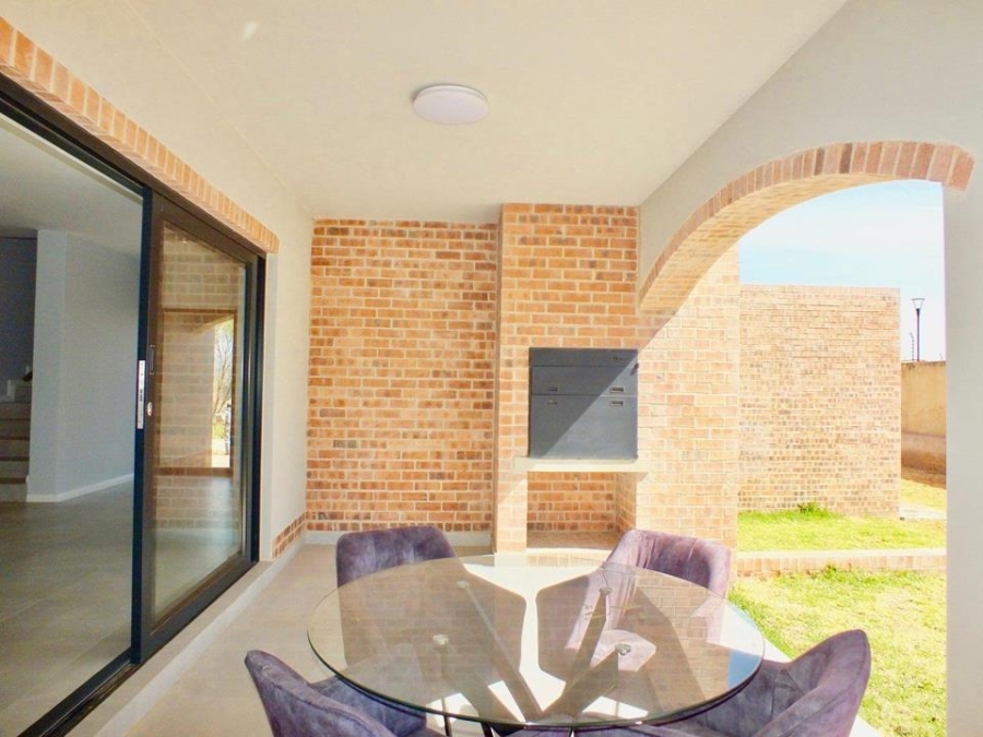 3 Bedroom Property for Sale in Muldersdrift Gauteng