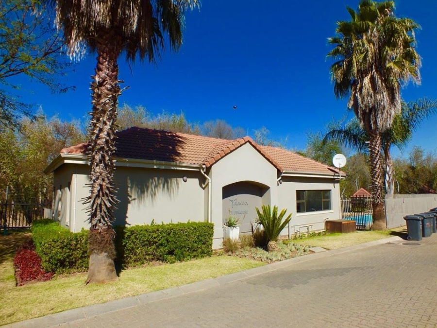 2 Bedroom Property for Sale in Maroeladal Gauteng