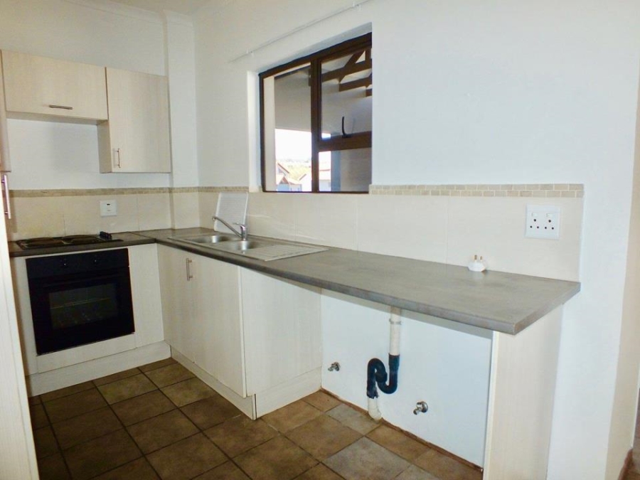 2 Bedroom Property for Sale in Honeydew Grove Gauteng