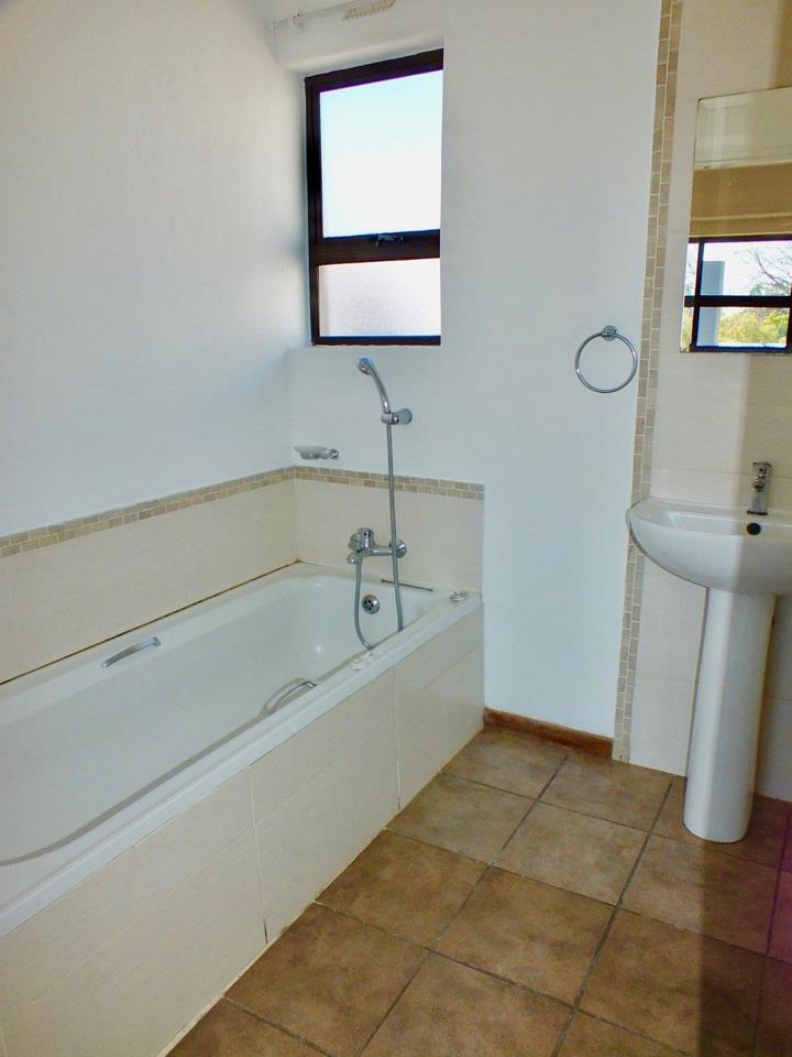 2 Bedroom Property for Sale in Honeydew Grove Gauteng