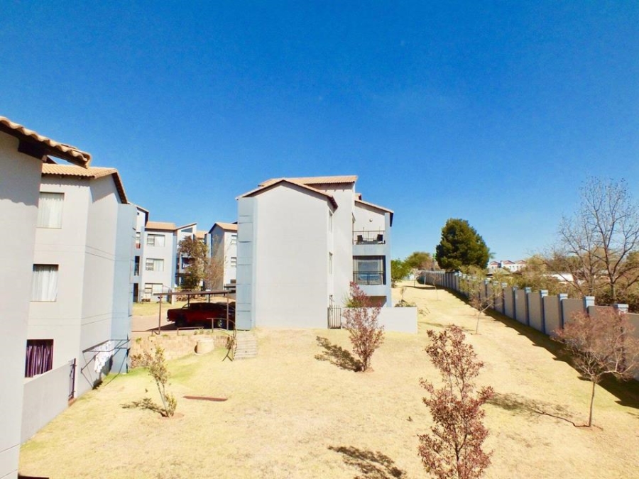 2 Bedroom Property for Sale in Honeydew Grove Gauteng