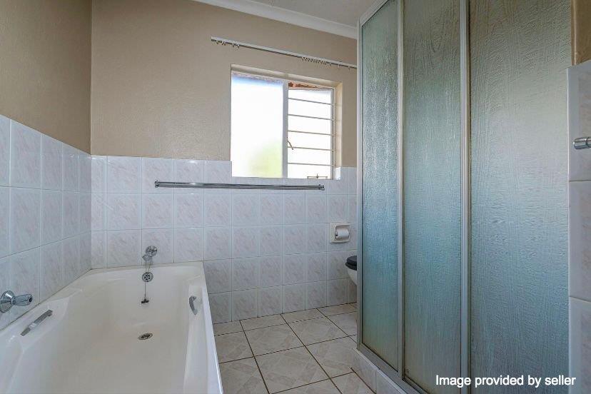 2 Bedroom Property for Sale in Sundowner Gauteng