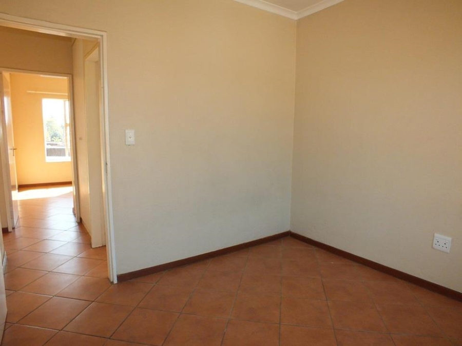 2 Bedroom Property for Sale in Honeypark Gauteng