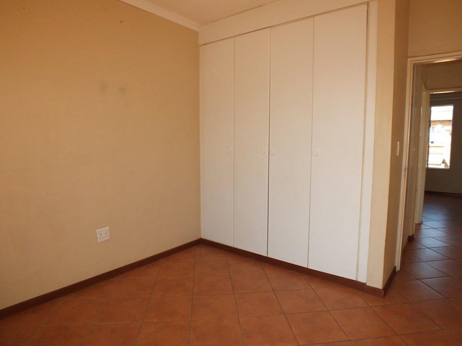 2 Bedroom Property for Sale in Honeypark Gauteng