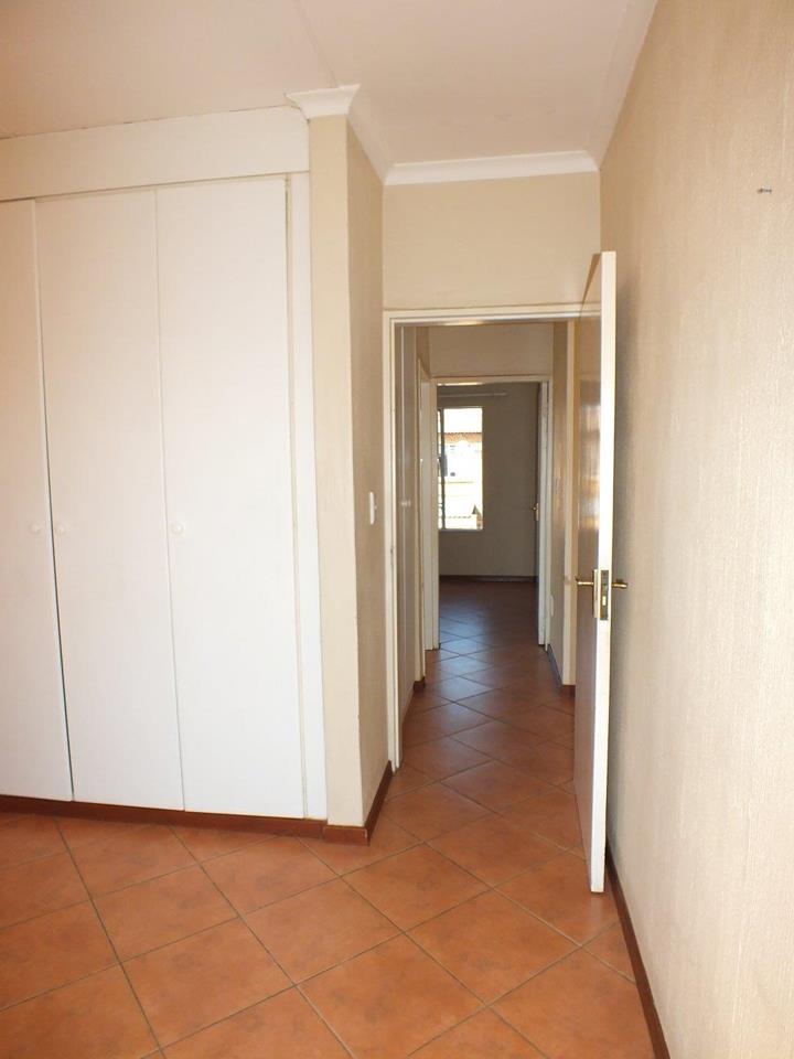 2 Bedroom Property for Sale in Honeypark Gauteng