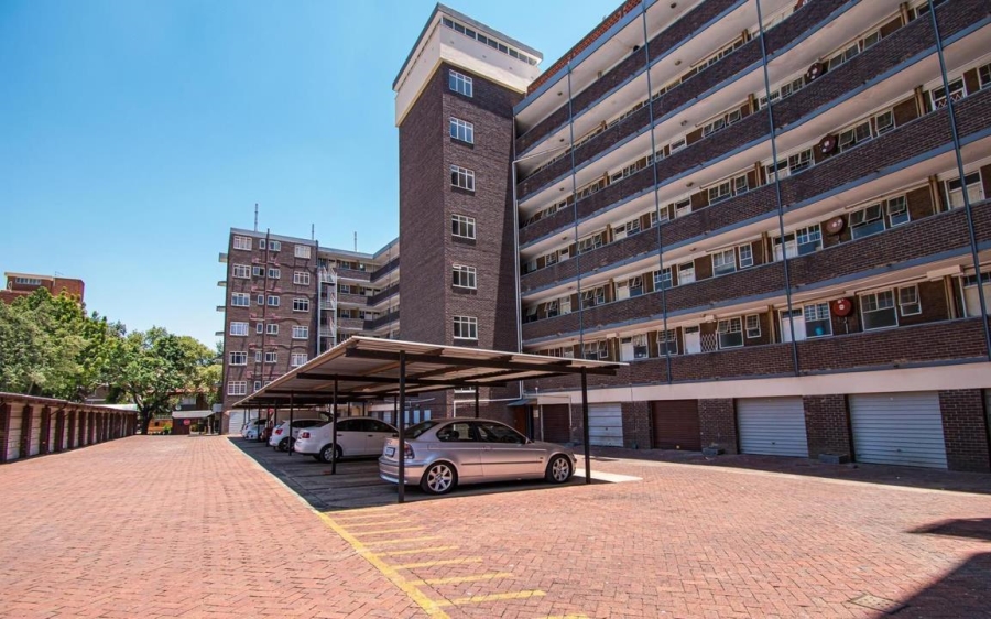 To Let 2 Bedroom Property for Rent in Sunnyside Gauteng