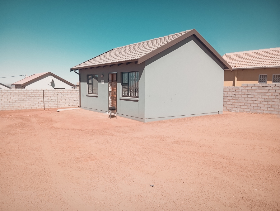 2 Bedroom Property for Sale in Toekomsrus Gauteng