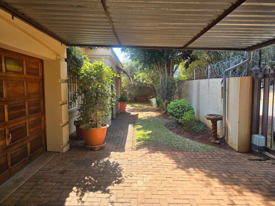 3 Bedroom Property for Sale in Annlin Gauteng