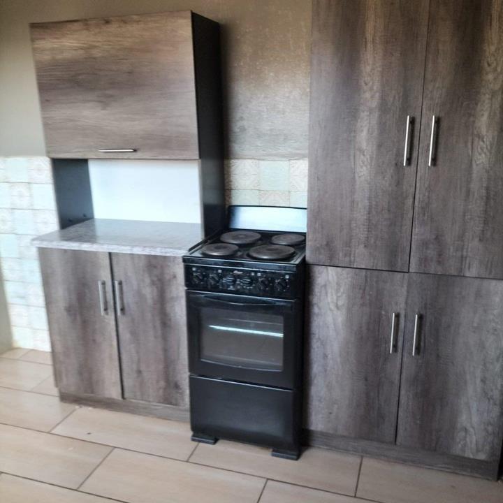 2 Bedroom Property for Sale in Mabopane Unit B Gauteng