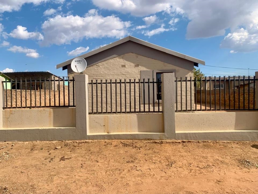 2 Bedroom Property for Sale in Mabopane Unit B Gauteng