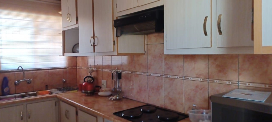 3 Bedroom Property for Sale in The Orchards Gauteng