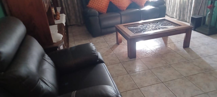 3 Bedroom Property for Sale in The Orchards Gauteng