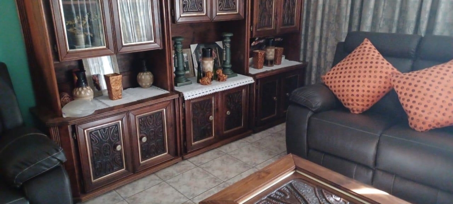 3 Bedroom Property for Sale in The Orchards Gauteng