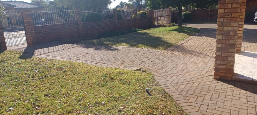 3 Bedroom Property for Sale in The Orchards Gauteng