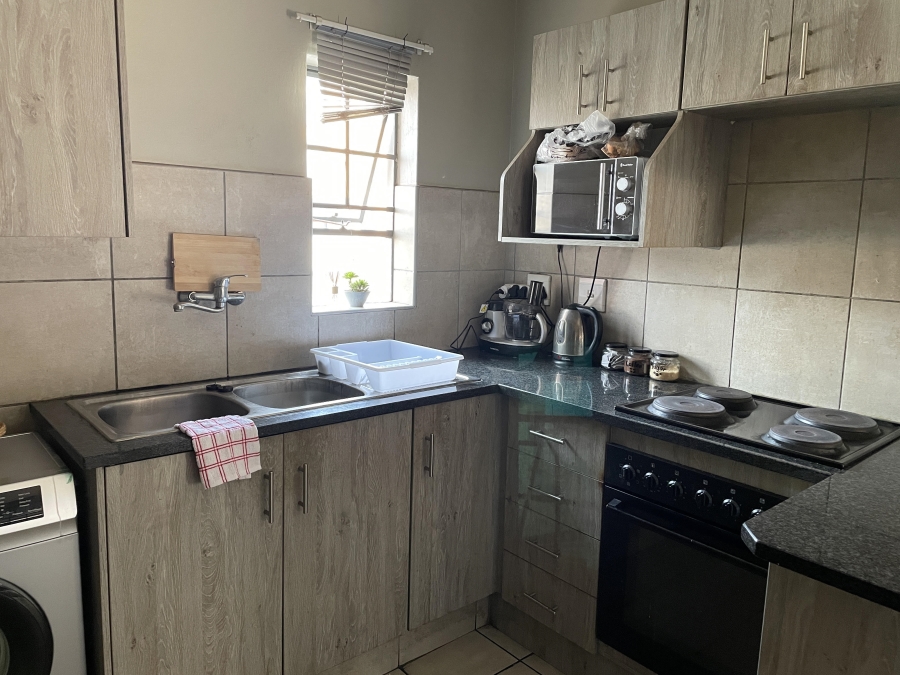 2 Bedroom Property for Sale in Montana Gardens Gauteng