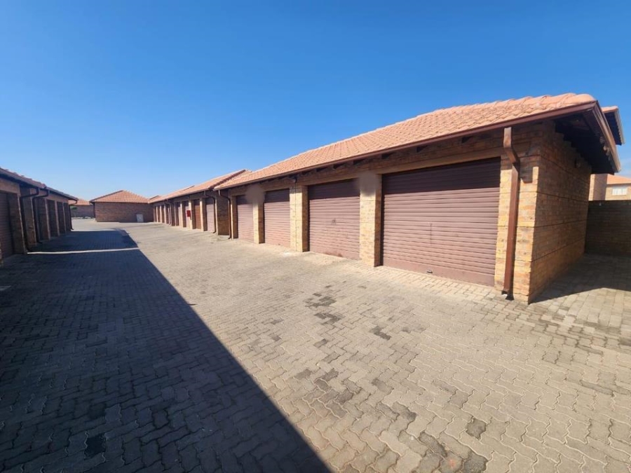 3 Bedroom Property for Sale in Annlin Gauteng