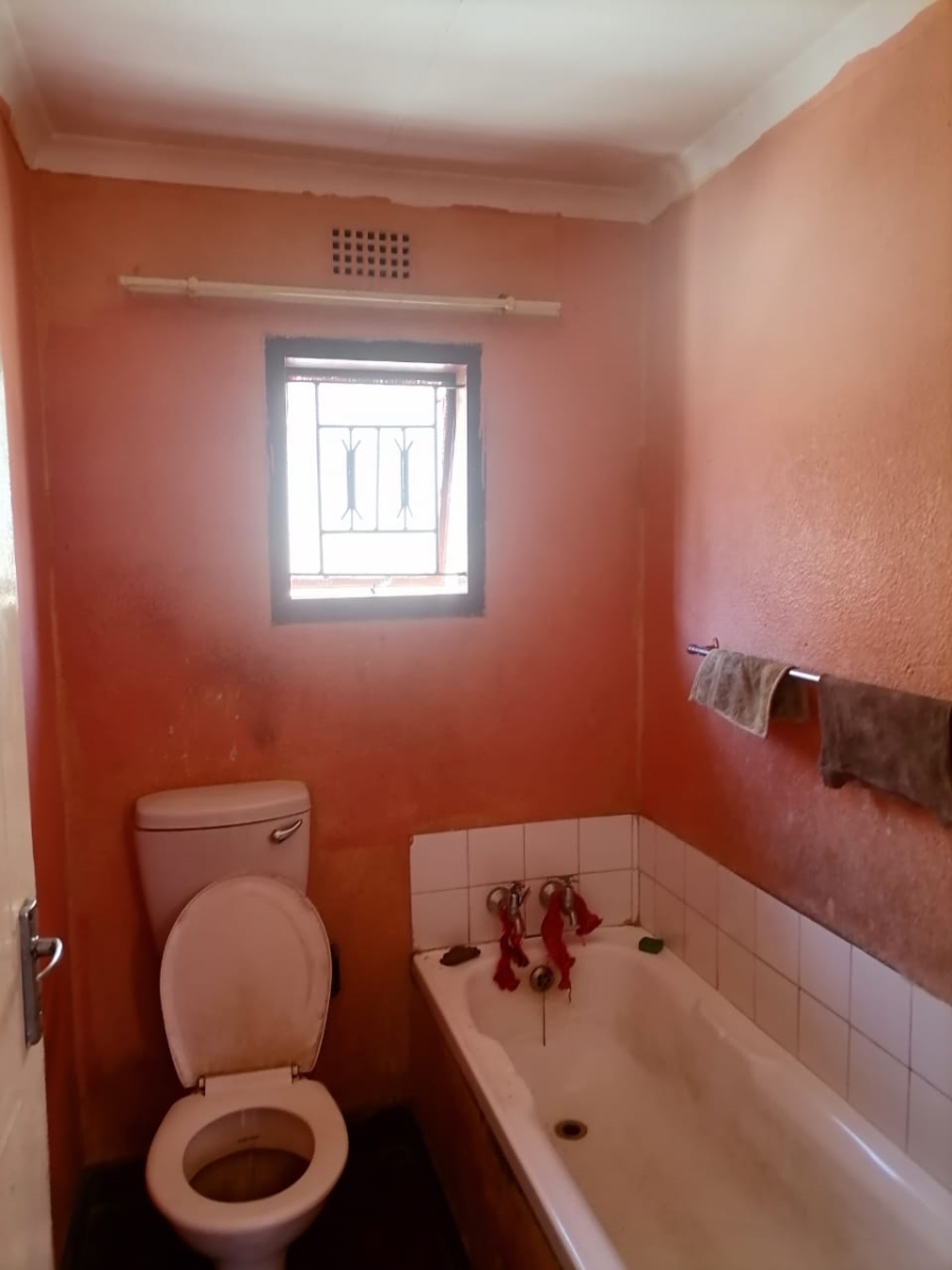 2 Bedroom Property for Sale in Mabopane Gauteng