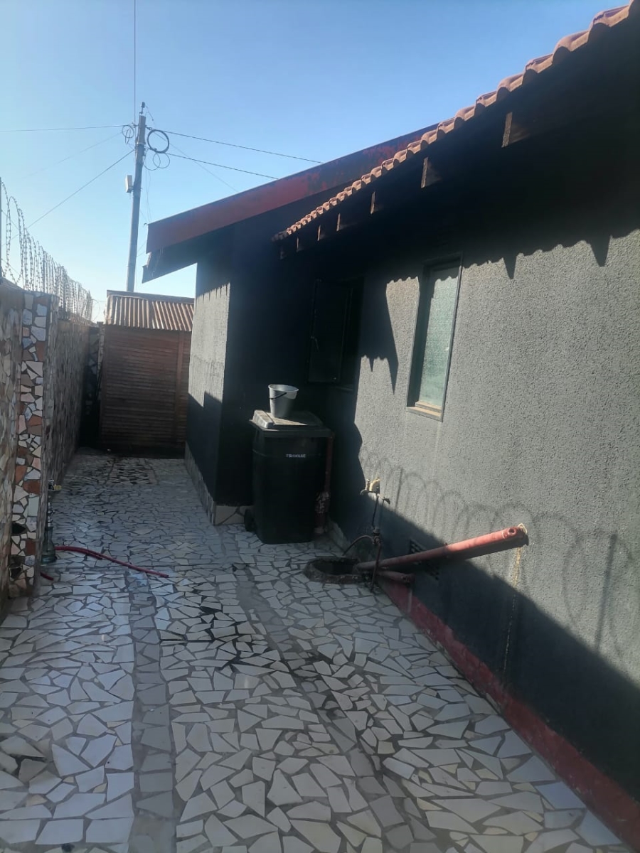 3 Bedroom Property for Sale in Mabopane Gauteng