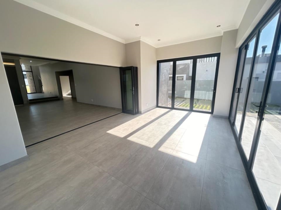 5 Bedroom Property for Sale in Six Fountains Residential Estate Gauteng