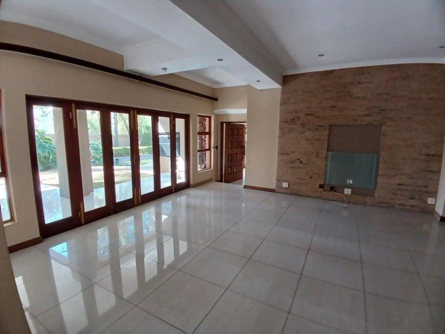 4 Bedroom Property for Sale in Willow Acres Ext 10 Gauteng