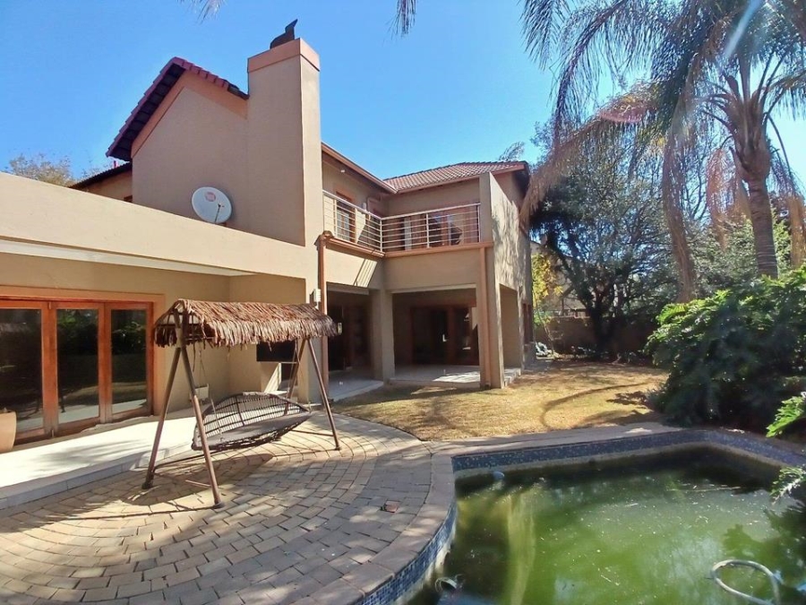 4 Bedroom Property for Sale in Willow Acres Ext 10 Gauteng