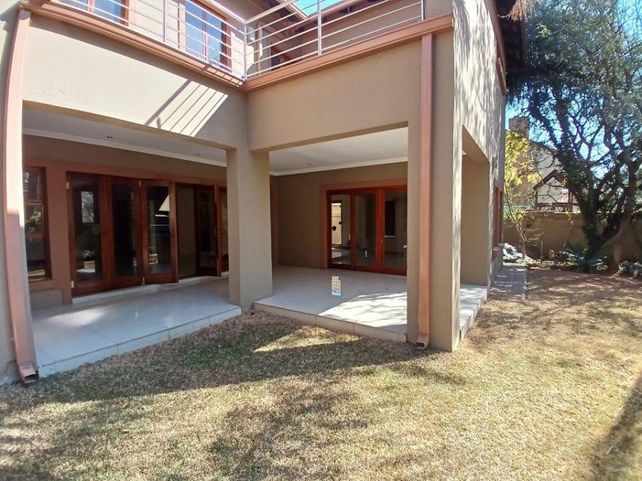 4 Bedroom Property for Sale in Willow Acres Ext 10 Gauteng