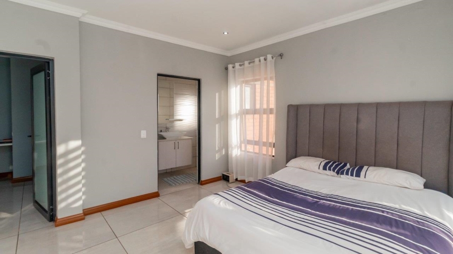 5 Bedroom Property for Sale in The Hills Game Reserve Estate Gauteng