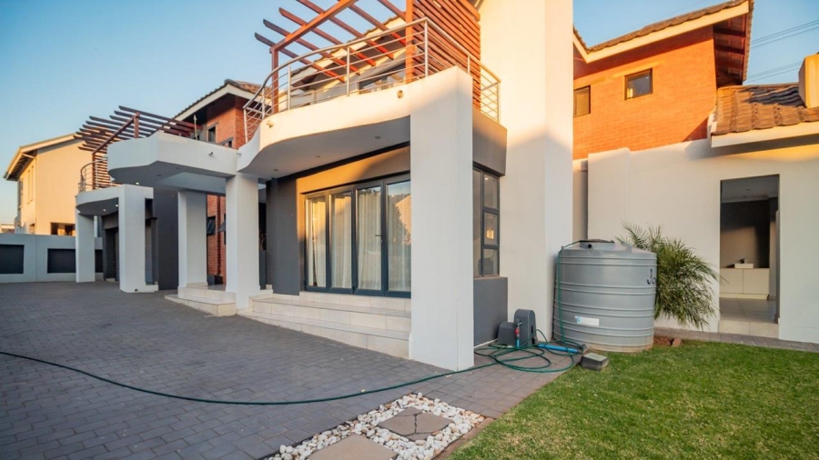 5 Bedroom Property for Sale in The Hills Game Reserve Estate Gauteng