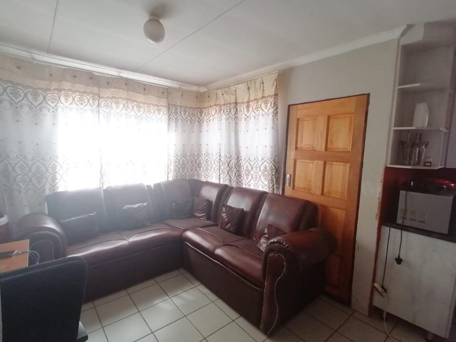 2 Bedroom Property for Sale in Soshanguve Gauteng