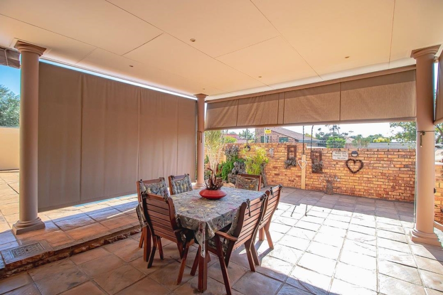 3 Bedroom Property for Sale in Magalieskruin Gauteng