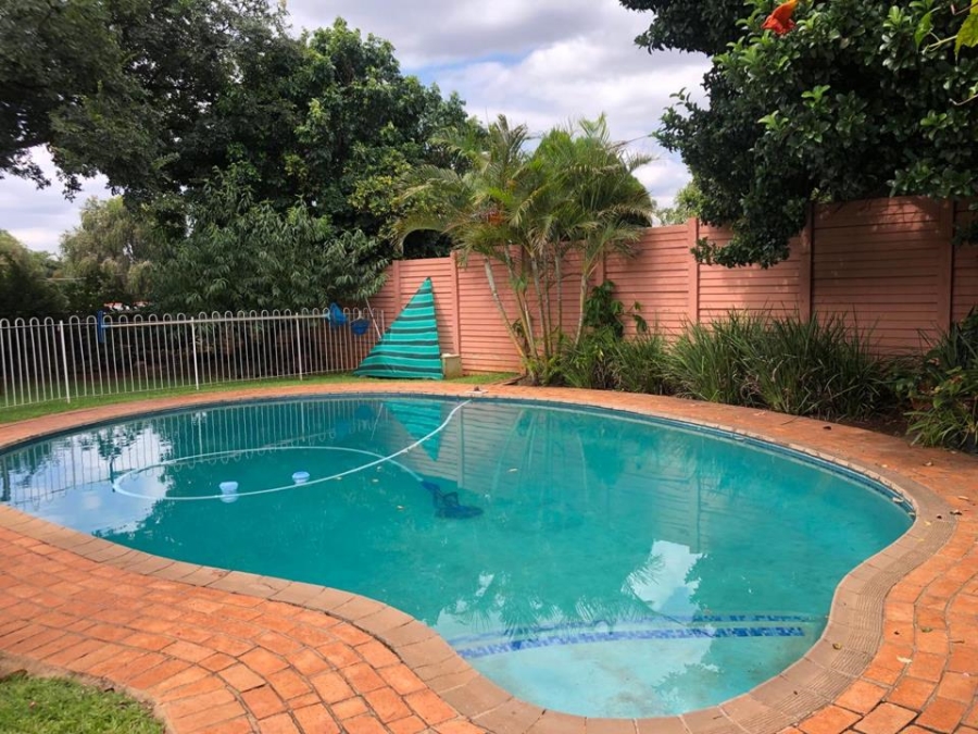 3 Bedroom Property for Sale in Kwaggasrand Gauteng