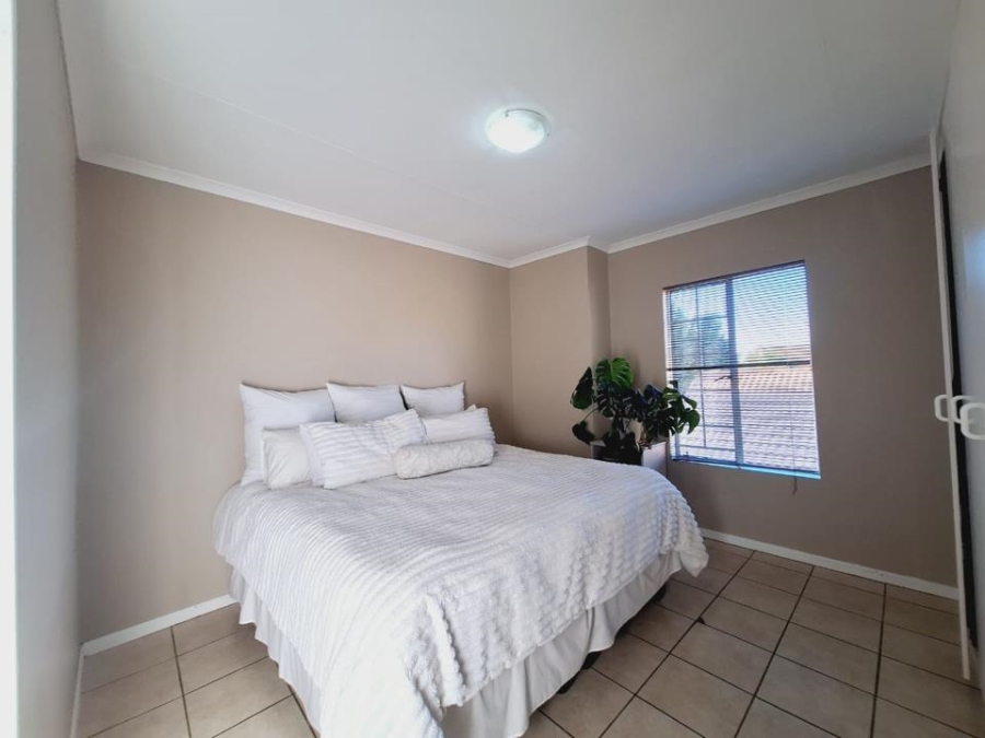 3 Bedroom Property for Sale in Oukraal Estate Gauteng