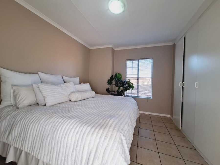 3 Bedroom Property for Sale in Oukraal Estate Gauteng