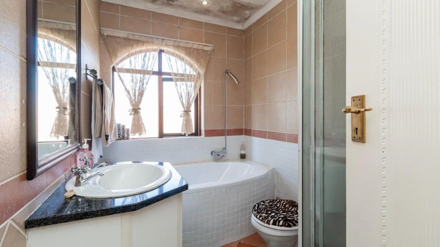 4 Bedroom Property for Sale in Equestria Gauteng