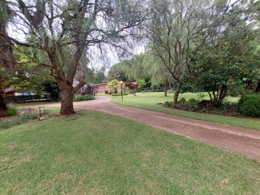 4 Bedroom Property for Sale in Onderstepoort Gauteng