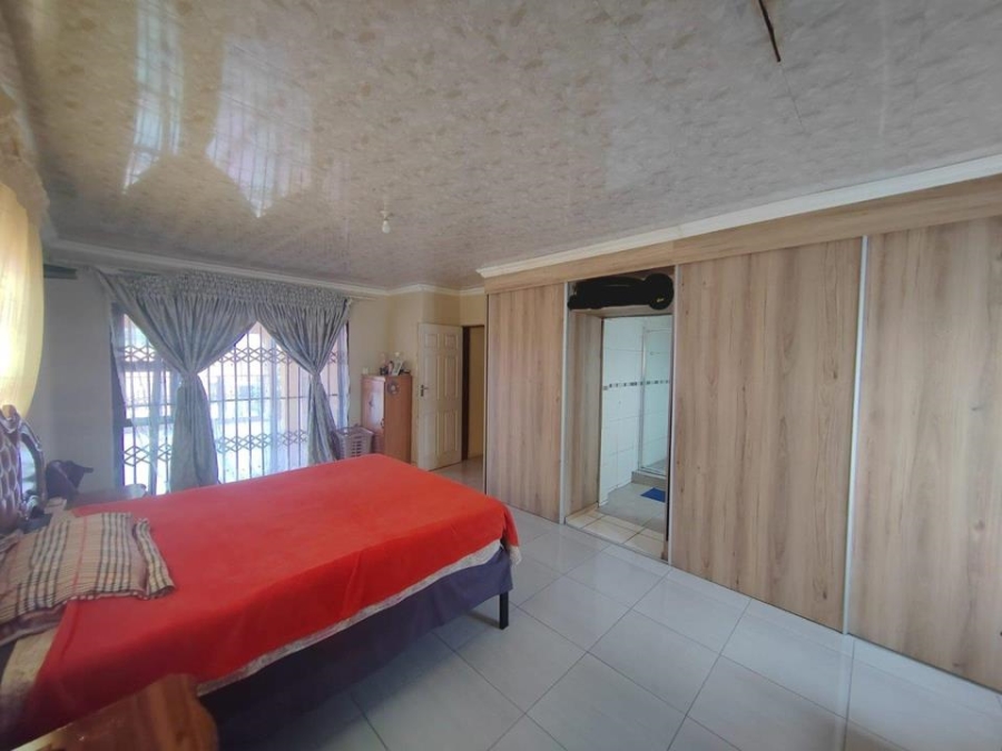 5 Bedroom Property for Sale in Soshanguve S Gauteng