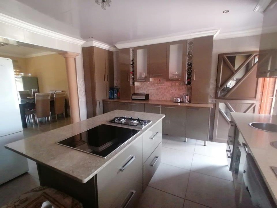 5 Bedroom Property for Sale in Hammanskraal Gauteng